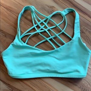 Lululemon sports bra